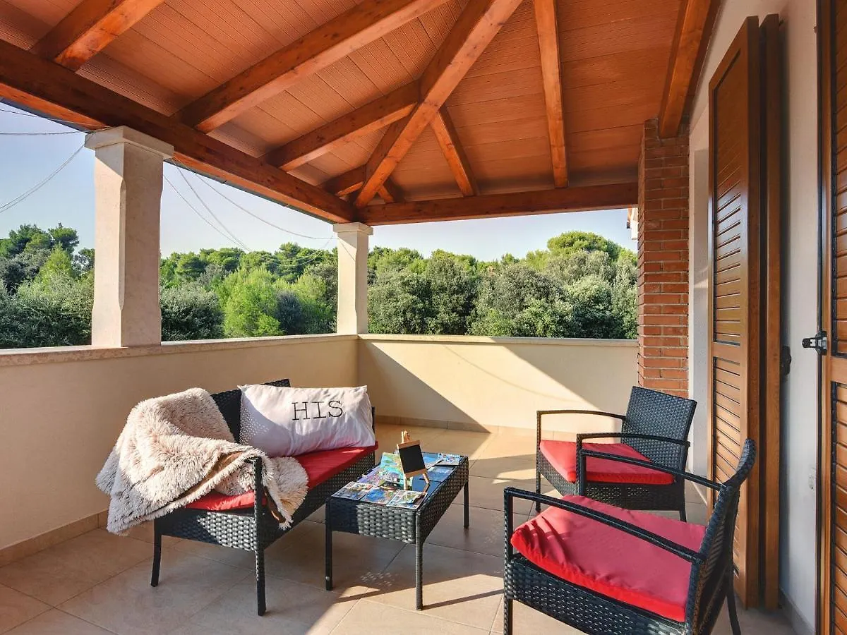 Villa With Pool In The South Of Istria Medulin Croatia