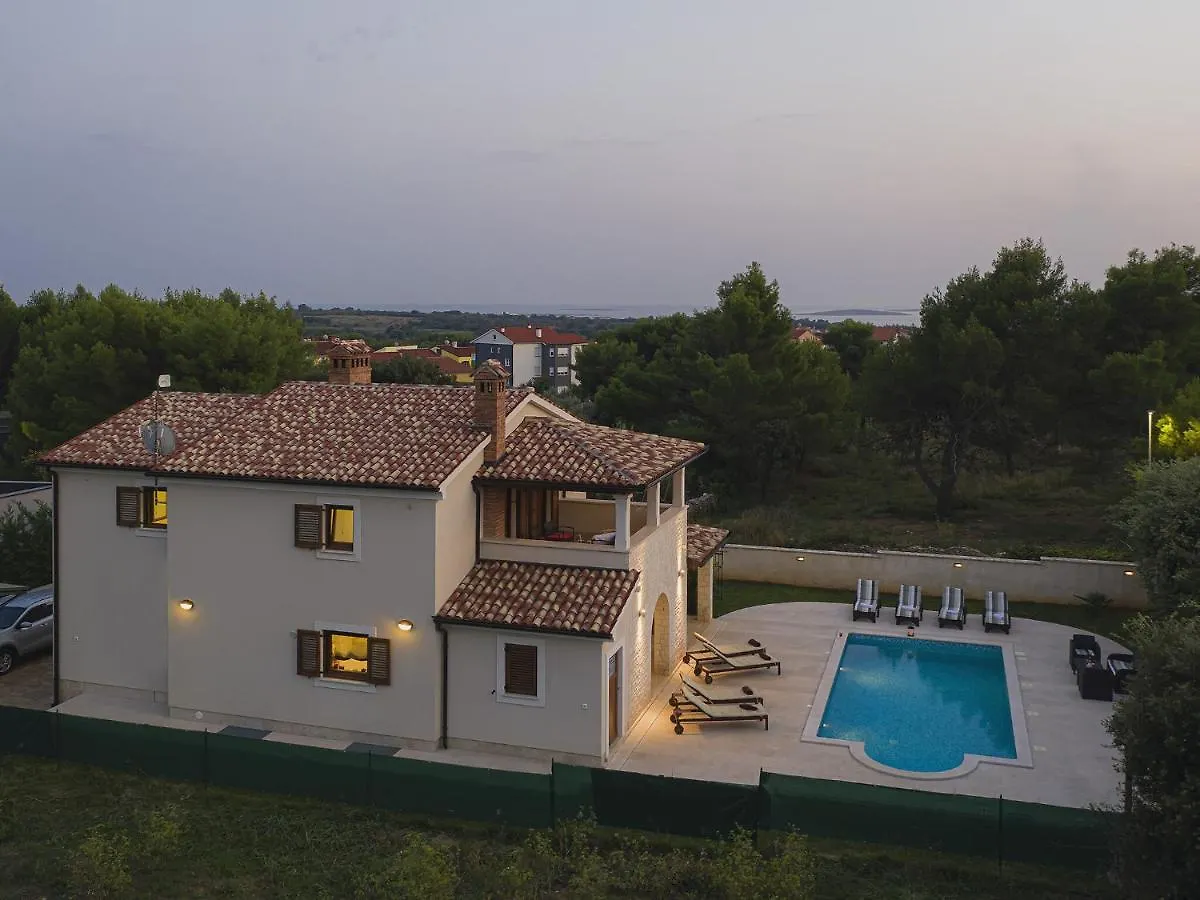 Villa With Pool In The South Of Istria Medulin
