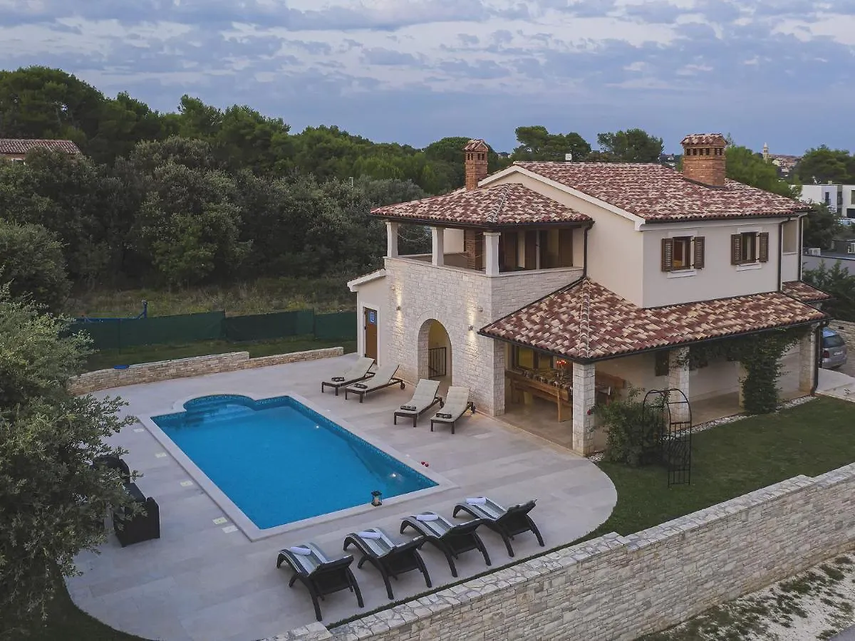 Villa With Pool In The South Of Istria Medulin Croatia